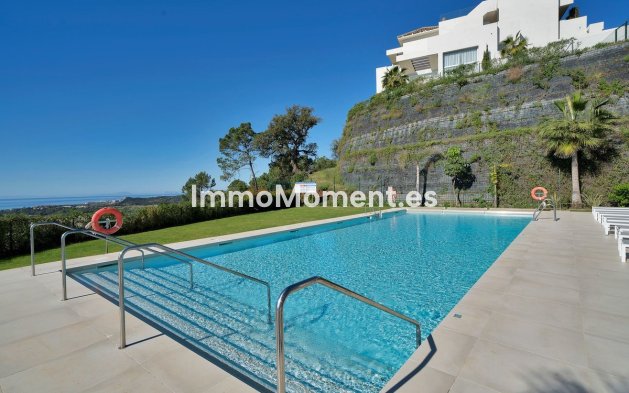 Resale - Apartment - Benahavís - Benahavís Centro