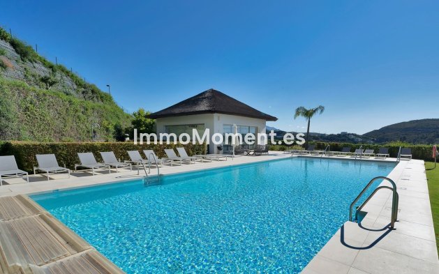 Resale - Apartment - Benahavís - Benahavís Centro