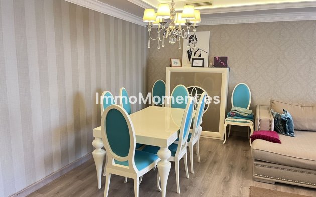 Resale - Apartment - Marbella - Puerto Banús