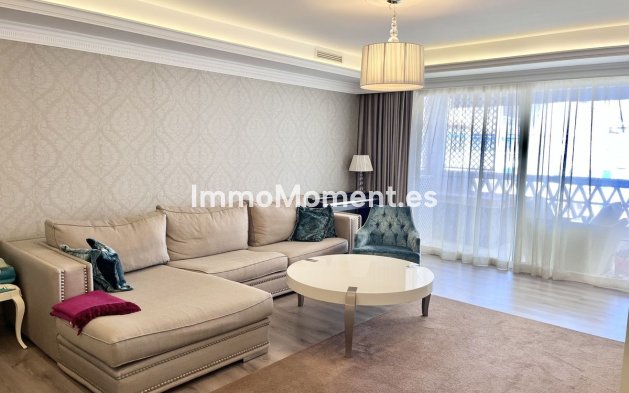 Resale - Apartment - Marbella - Puerto Banús