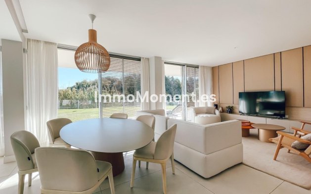 Revente - Appartement - Estepona  - Estepona Centro