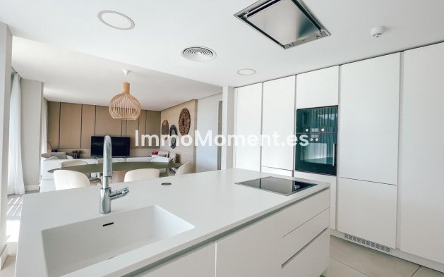 Revente - Appartement - Estepona  - Estepona Centro