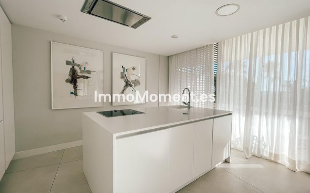 Revente - Appartement - Estepona  - Estepona Centro