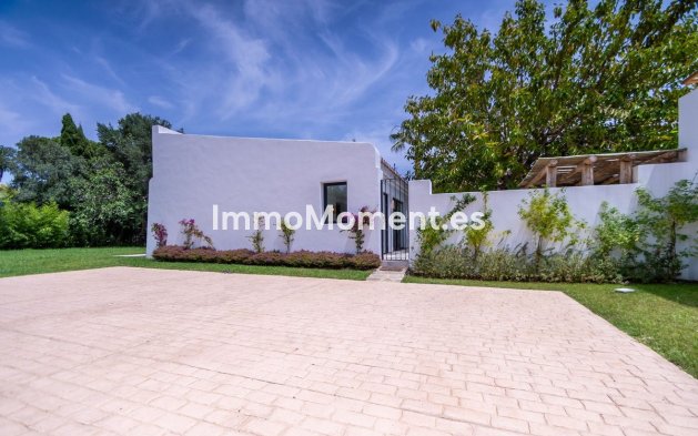 Reventa - Villa - Marbella - Guadalmina Baja