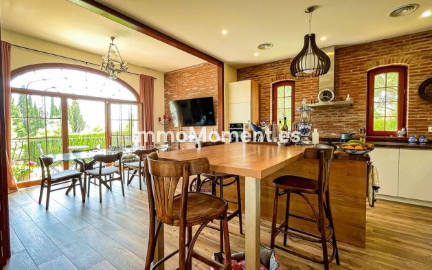 Reventa - Villa - Marbella - El Rosario