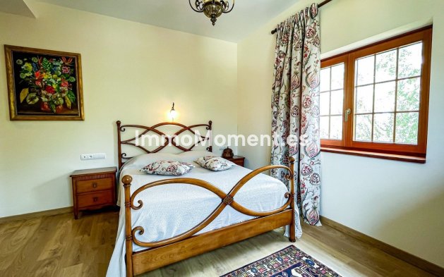 Reventa - Villa - Marbella - El Rosario
