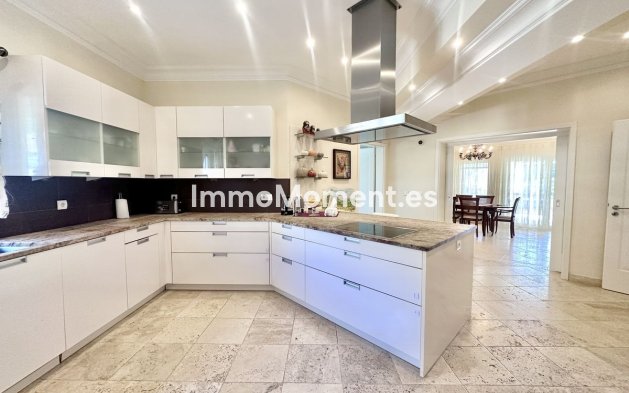 Reventa - Villa - Marbella - El Rosario