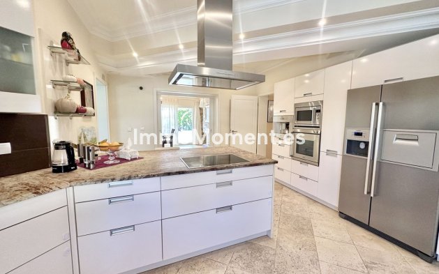 Reventa - Villa - Marbella - El Rosario