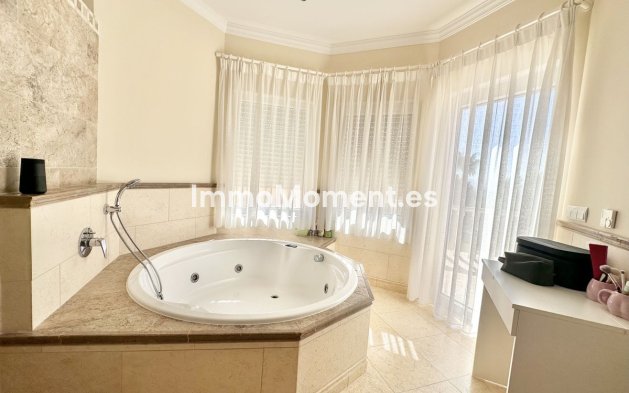 Reventa - Villa - Marbella - El Rosario