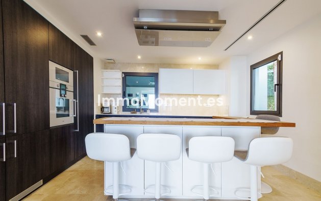 Wiederverkauf - Wohnung - Estepona  - Estepona Centro