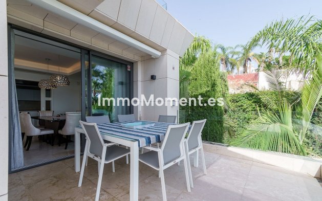 Wiederverkauf - Wohnung - Estepona  - Estepona Centro