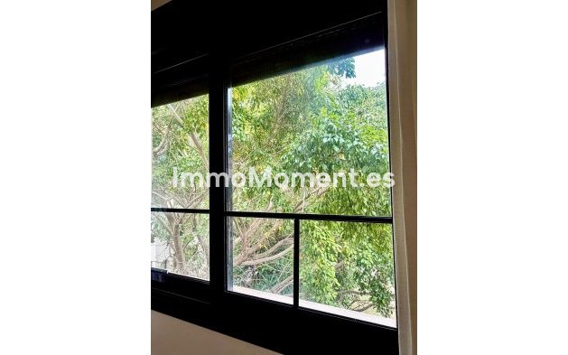 Resale - Apartment - Marbella - Puerto Banús