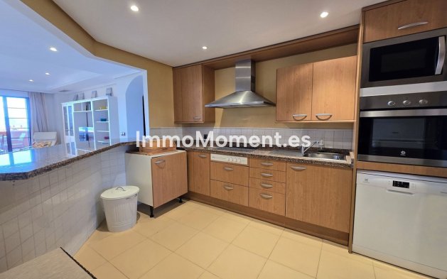 Resale - Apartment - Marbella - La Mairena