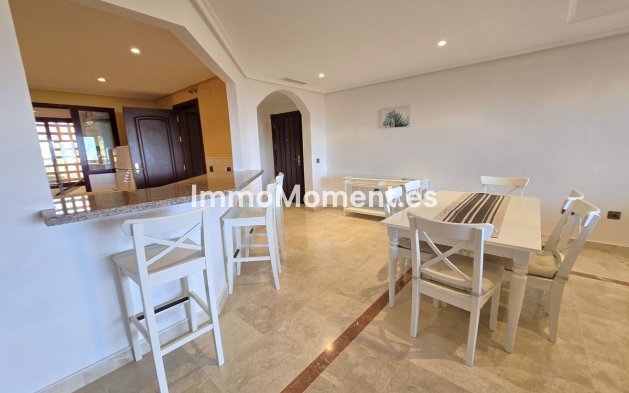 Resale - Apartment - Marbella - La Mairena