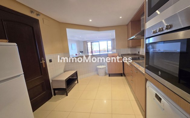 Resale - Apartment - Marbella - La Mairena