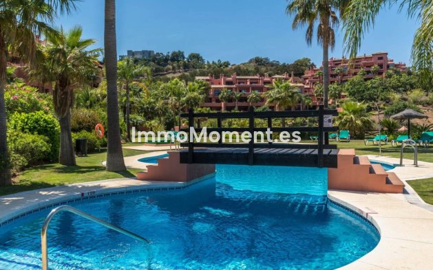 Resale - Apartment - Marbella - La Mairena