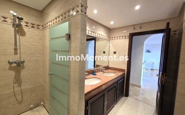 Resale - Apartment - Marbella - La Mairena