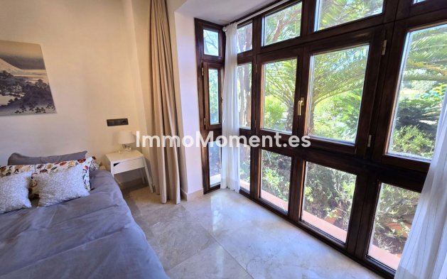 Resale - Apartment - Marbella - La Mairena