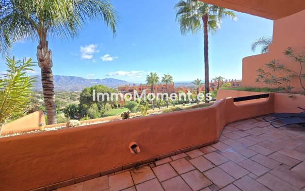 Resale - Apartment - Marbella - La Mairena