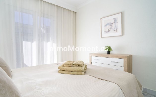 Resale - Apartment - Marbella - Puerto Banús