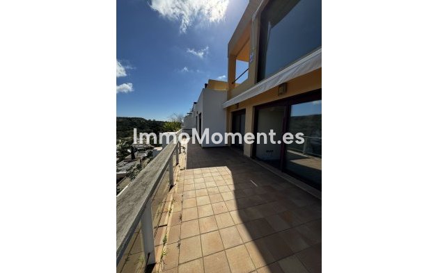 Reventa - Apartamento - Benahavís - Benahavís Centro