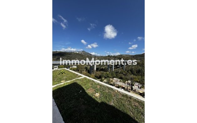 Reventa - Apartamento - Benahavís - Benahavís Centro