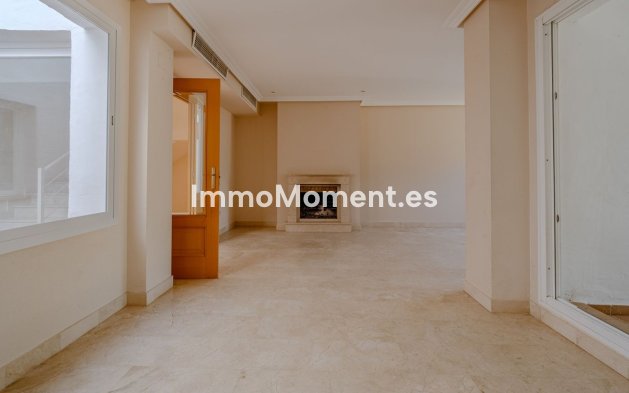 Revente - Villa - Estepona  - New Golden Mile