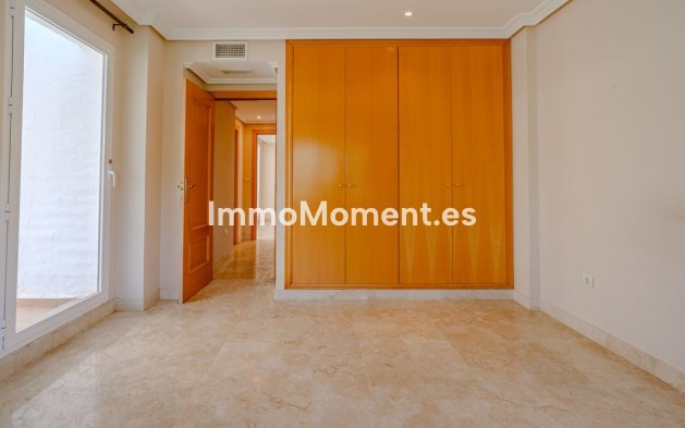 Revente - Villa - Estepona  - New Golden Mile