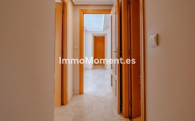 Revente - Villa - Estepona  - New Golden Mile