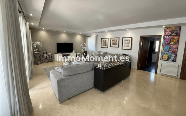 Resale - Villa - Estepona - Estepona Centro