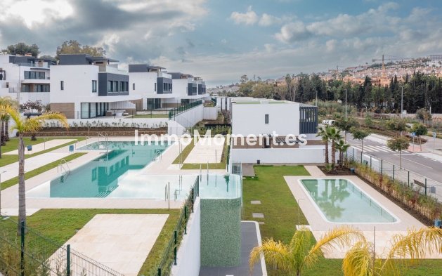 Revente - Villa - Estepona  - New Golden Mile