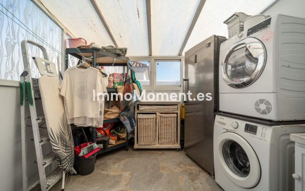 Resale - Villa - Estepona - Estepona Centro