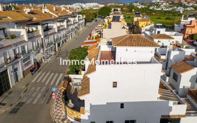 Resale - Villa - Estepona - Estepona Centro