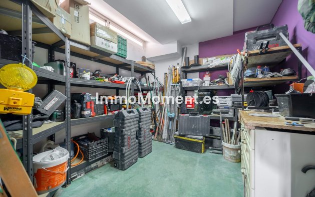 Resale - Villa - Estepona - Estepona Centro