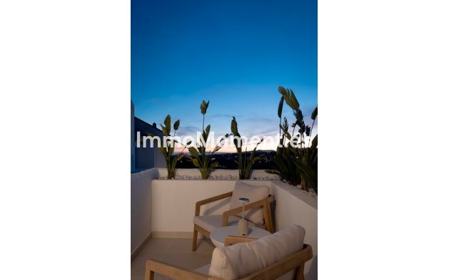 Resale - Apartment - Marbella - Nueva Andalucía