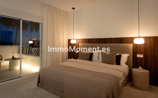 Resale - Apartment - Marbella - Nueva Andalucía