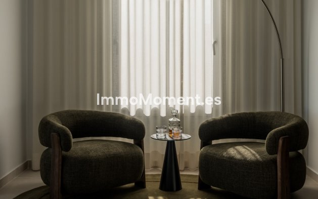 Resale - Apartment - Marbella - Nueva Andalucía