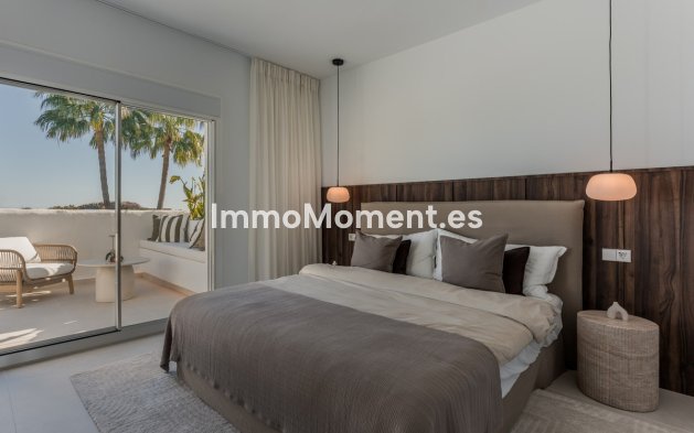 Resale - Apartment - Marbella - Nueva Andalucía