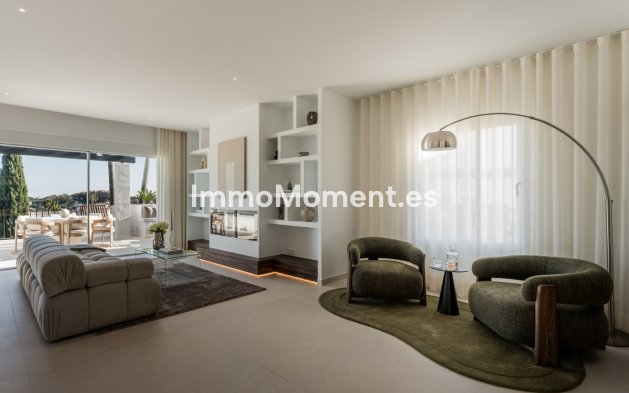 Resale - Apartment - Marbella - Nueva Andalucía