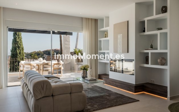 Resale - Apartment - Marbella - Nueva Andalucía