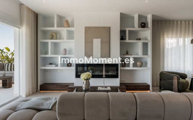 Resale - Apartment - Marbella - Nueva Andalucía