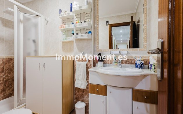 Resale - Apartment - Torrevieja - Torrevieja Centro