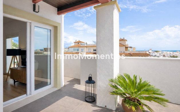 Resale - Apartment - Estepona - Estepona Centro