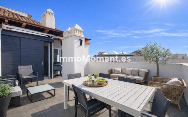 Resale - Apartment - Estepona - Estepona Centro