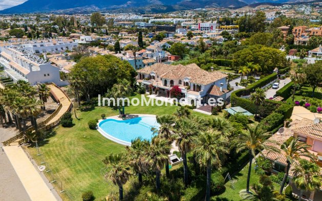 Revente - Villa - Estepona  - Estepona Centro