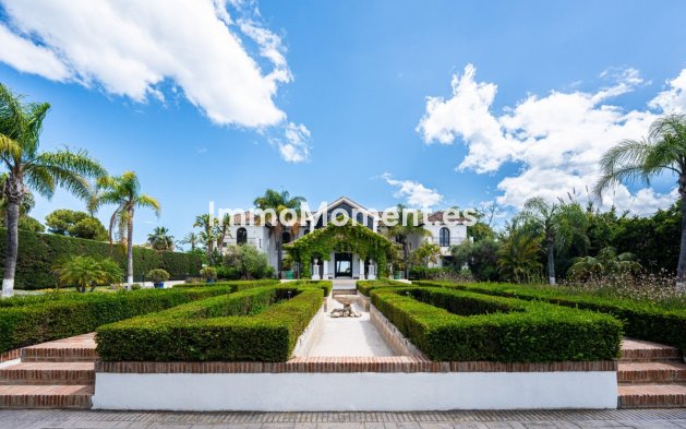 Revente - Villa - Estepona  - Estepona Centro