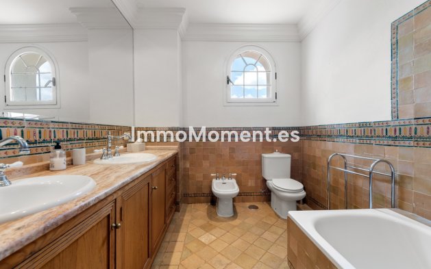 Revente - Villa - Estepona  - Estepona Centro