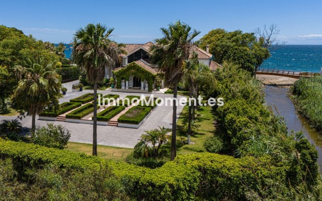 Revente - Villa - Estepona  - Estepona Centro