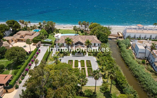 Revente - Villa - Estepona  - Estepona Centro