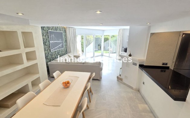 Reventa - Villa - Marbella - Marbella Centro
